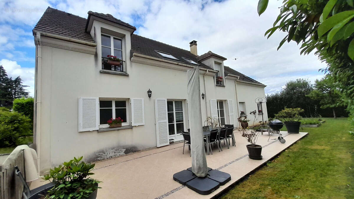 Maison à LIMOURS