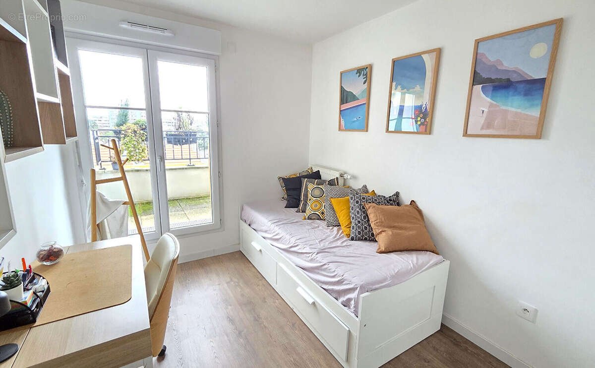 Appartement à HOUILLES