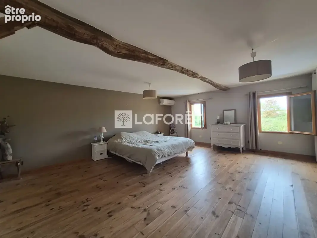 Maison familiale avec 3 chambres, piscine, étang, garage au calme - photo 3