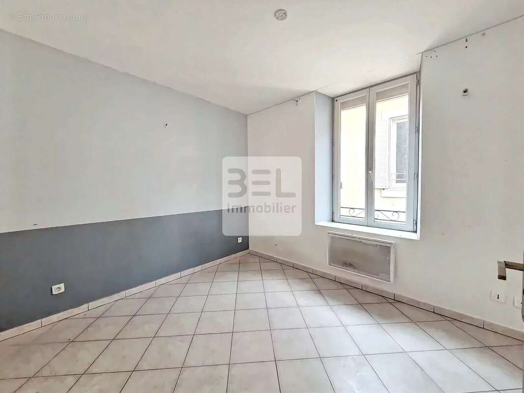 Immeuble de rapport - 6 Appartements - Pont-Saint-Esprit - photo 4