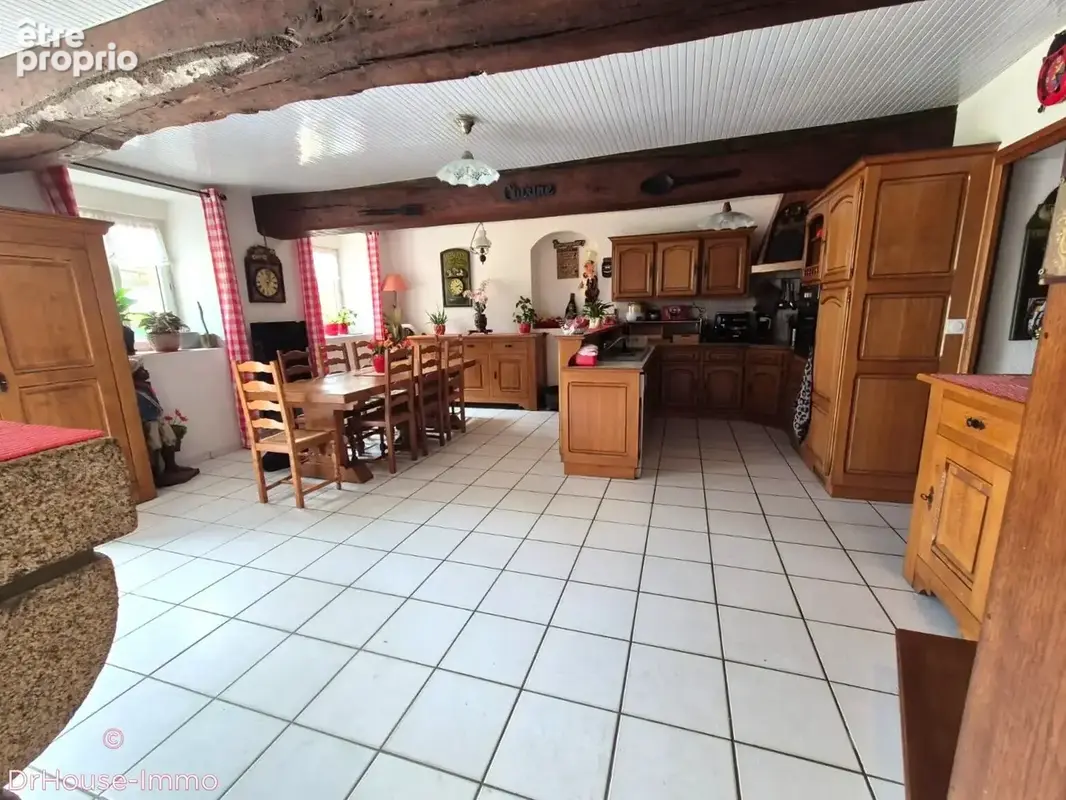 Maison 10 pièces 201 m² à vendre à Gorron (53120) - photo 9