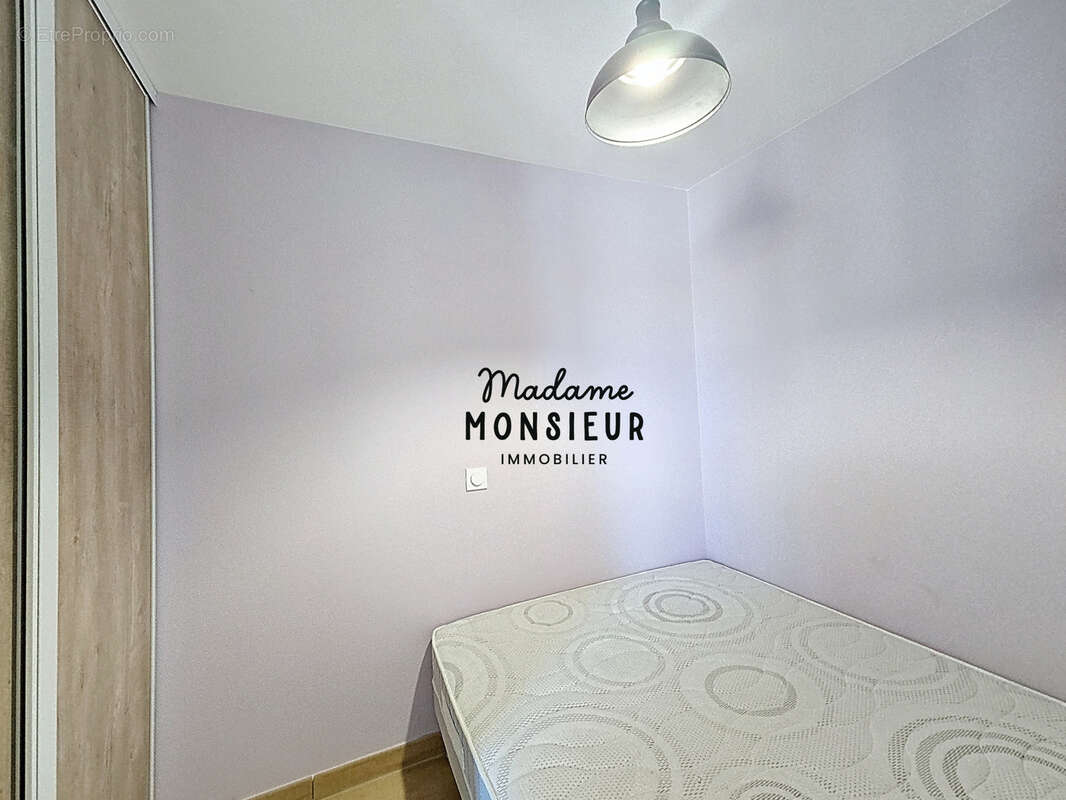 Appartement à SAINT-ETIENNE-DE-SAINT-GEOIRS