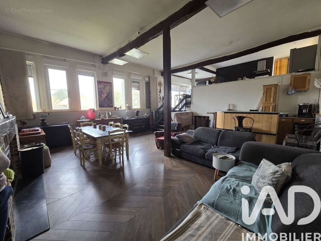 Maison 185 m² à Rombies-Et-Marchipont  - photo 3