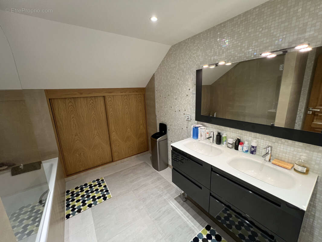 Maison à PONTAULT-COMBAULT