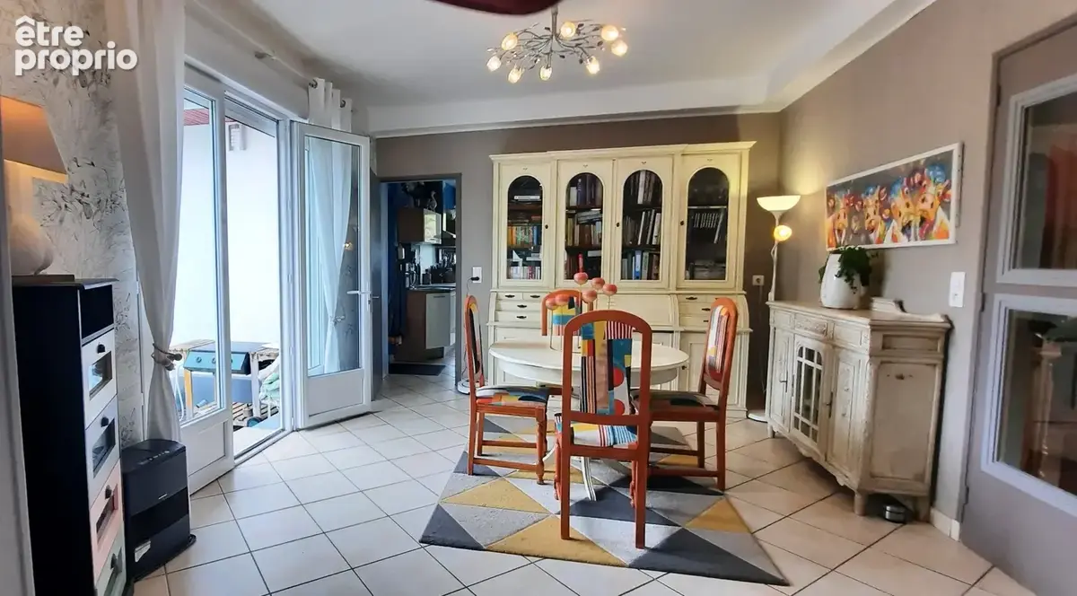 Maison à vendre 8 pièces  193 m² PROCHE AIRE SUR L'ADOUR (40) 5 Chambres-Garage-1900 m² de terrain avec piscine - photo 8