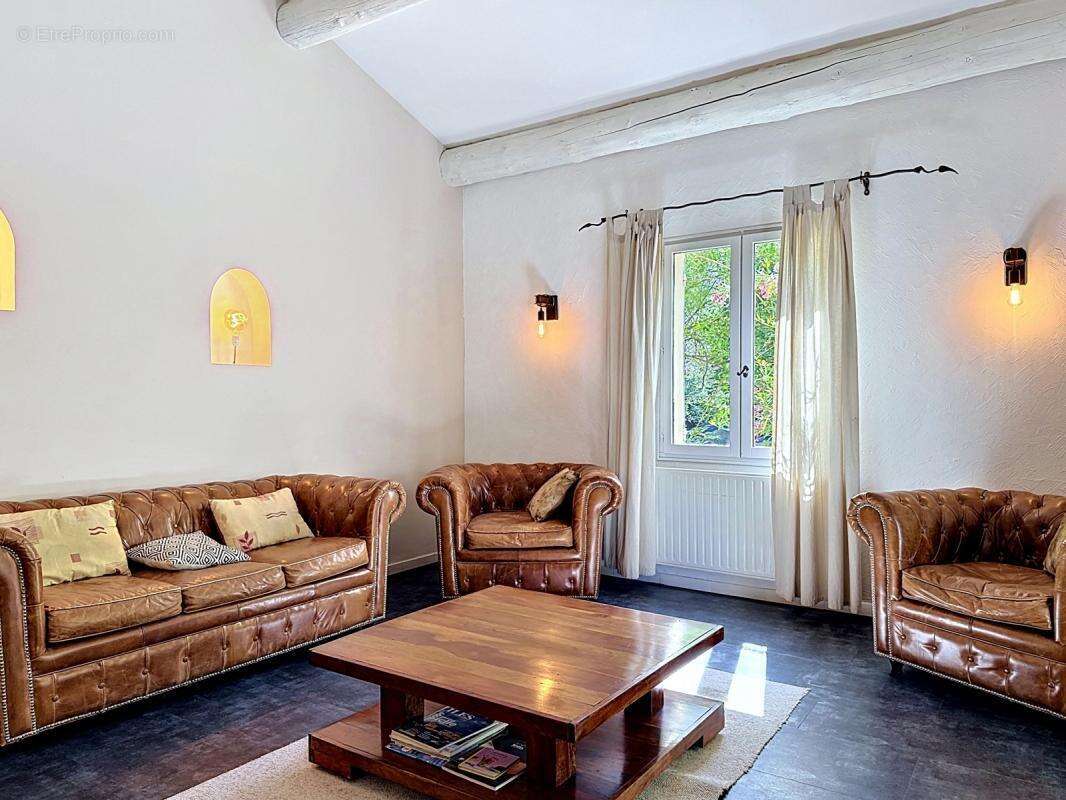 Maison à ALTHEN-DES-PALUDS