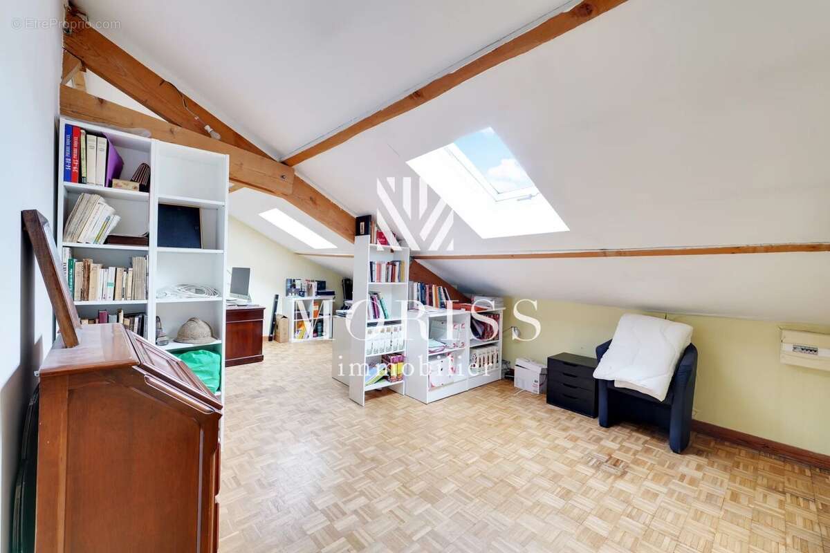 Maison à LE PERREUX-SUR-MARNE