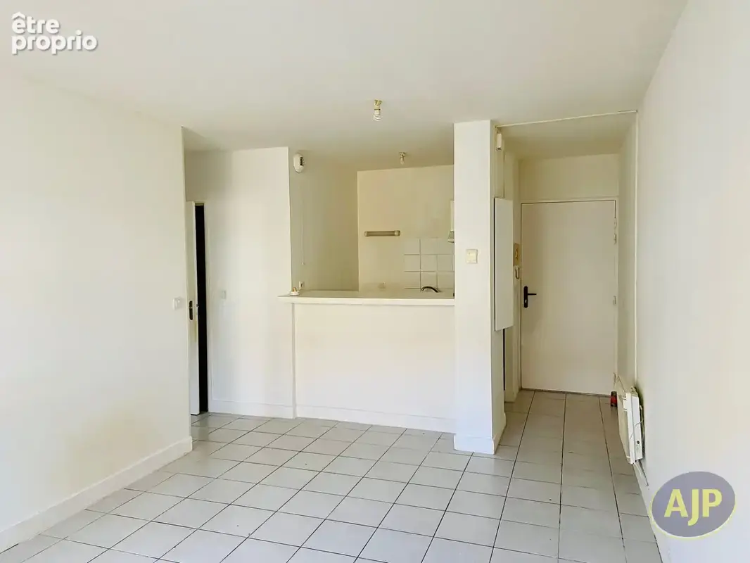 Appartement T2 centre-ville ! - photo 1