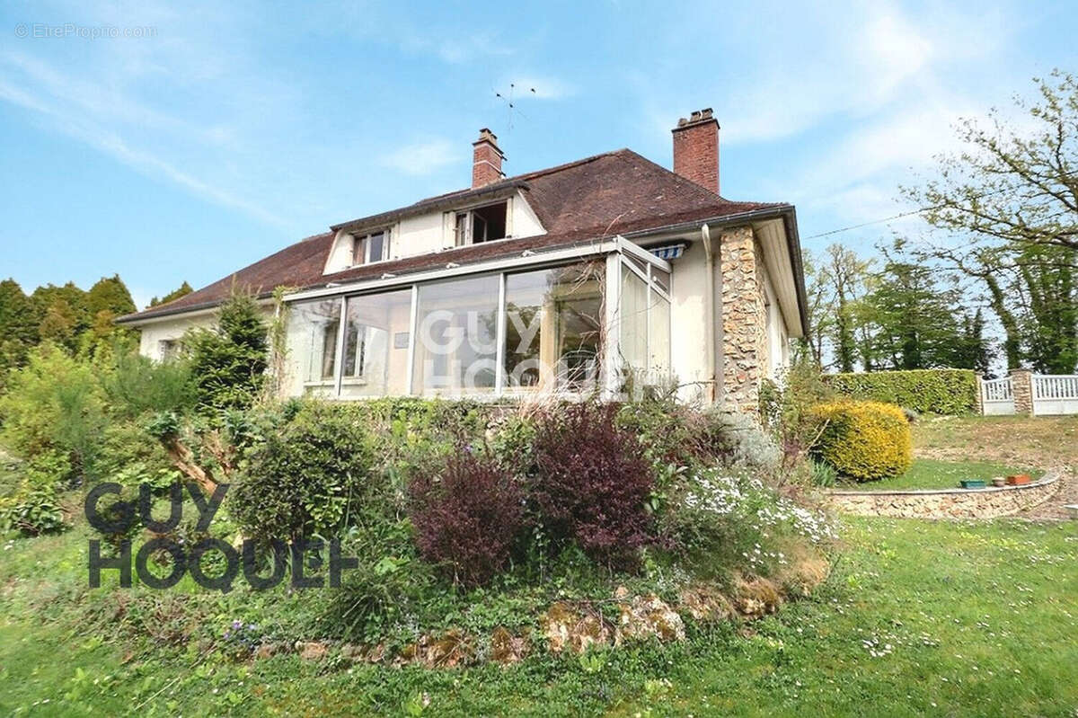 Maison à BERNAY