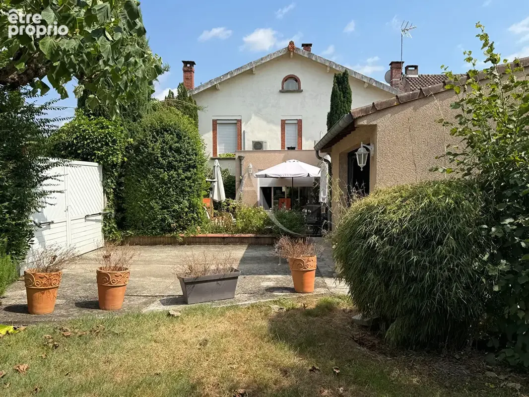 Saint Juery , Belle maison de 234 M² - photo 2