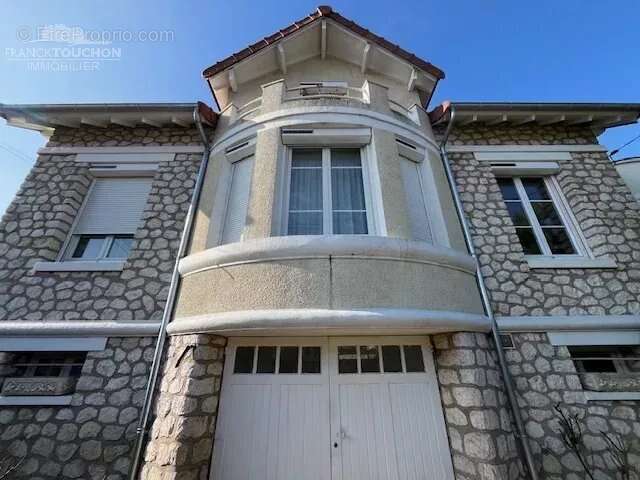 Maison à CHALETTE-SUR-LOING