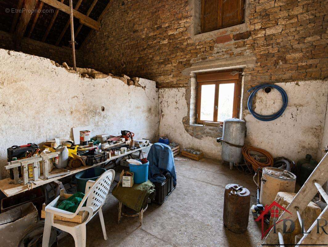 Maison de village - 131 m2 habitables + potentiel 331 m2 - D - photo 17