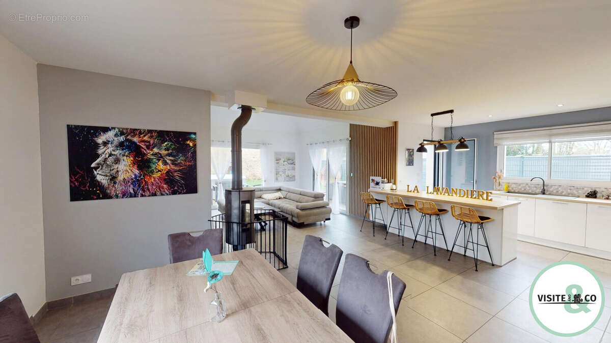 Maison à TILLY-SUR-SEULLES