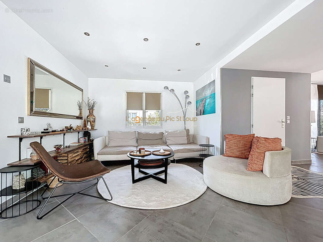 Maison à SAINT-JEAN-DE-CUCULLES