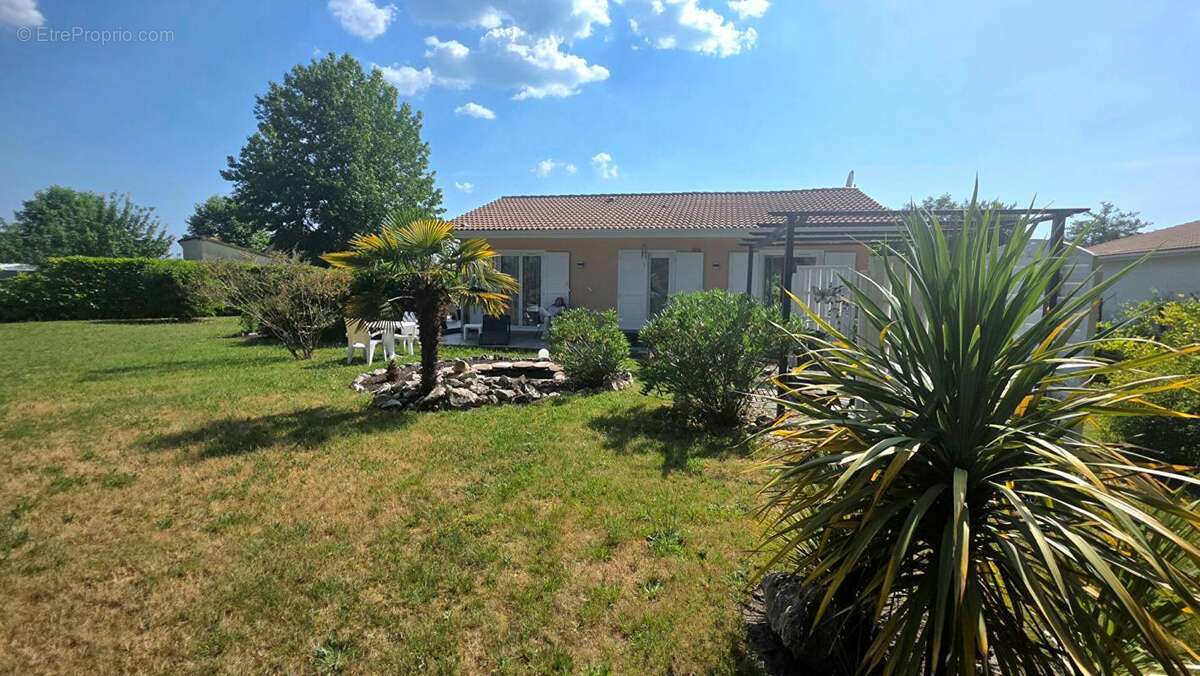 Maison à LANTON