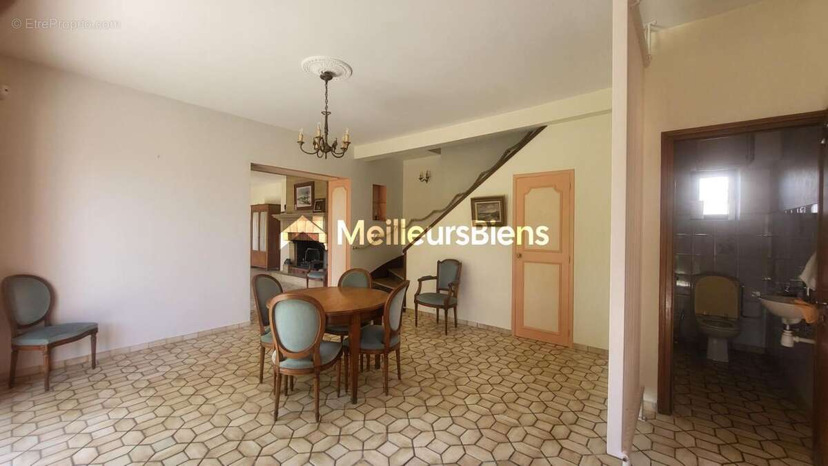Maison à REYRIEUX