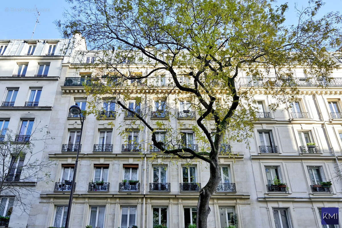 Appartement à PARIS-20E