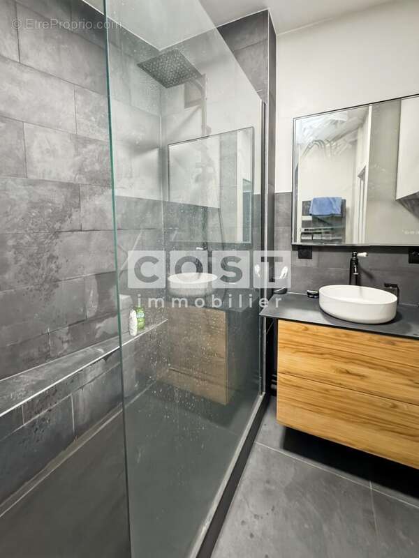 Appartement à ASNIERES-SUR-SEINE