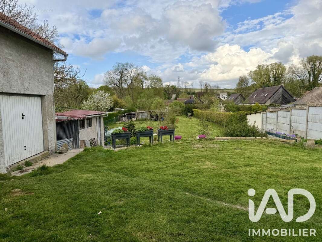 Maison 150 m² à Yzeux  - photo 3