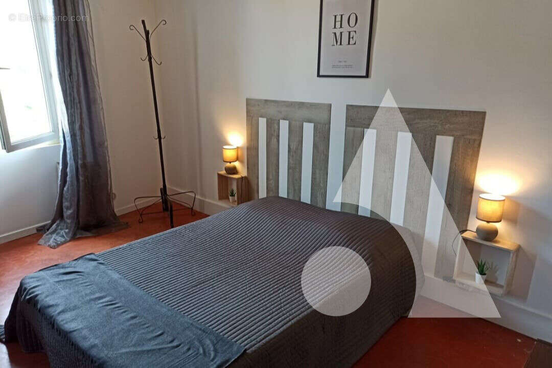 Appartement à VILLECROZE
