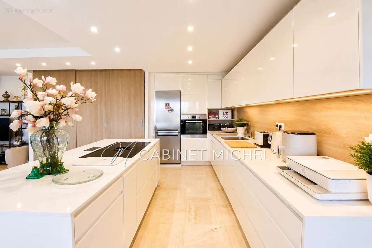 Appartement 69 m² à Vence  - photo 6