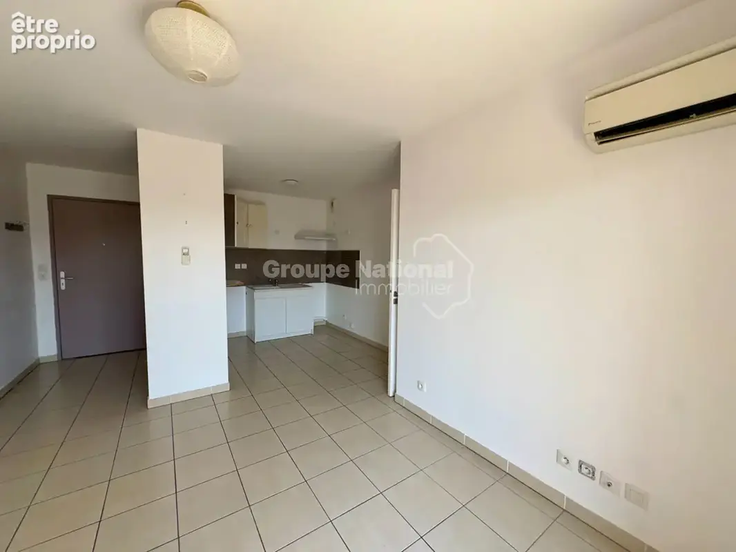 Appartement T2 avec ascenseur , terrasse et parking - photo 3