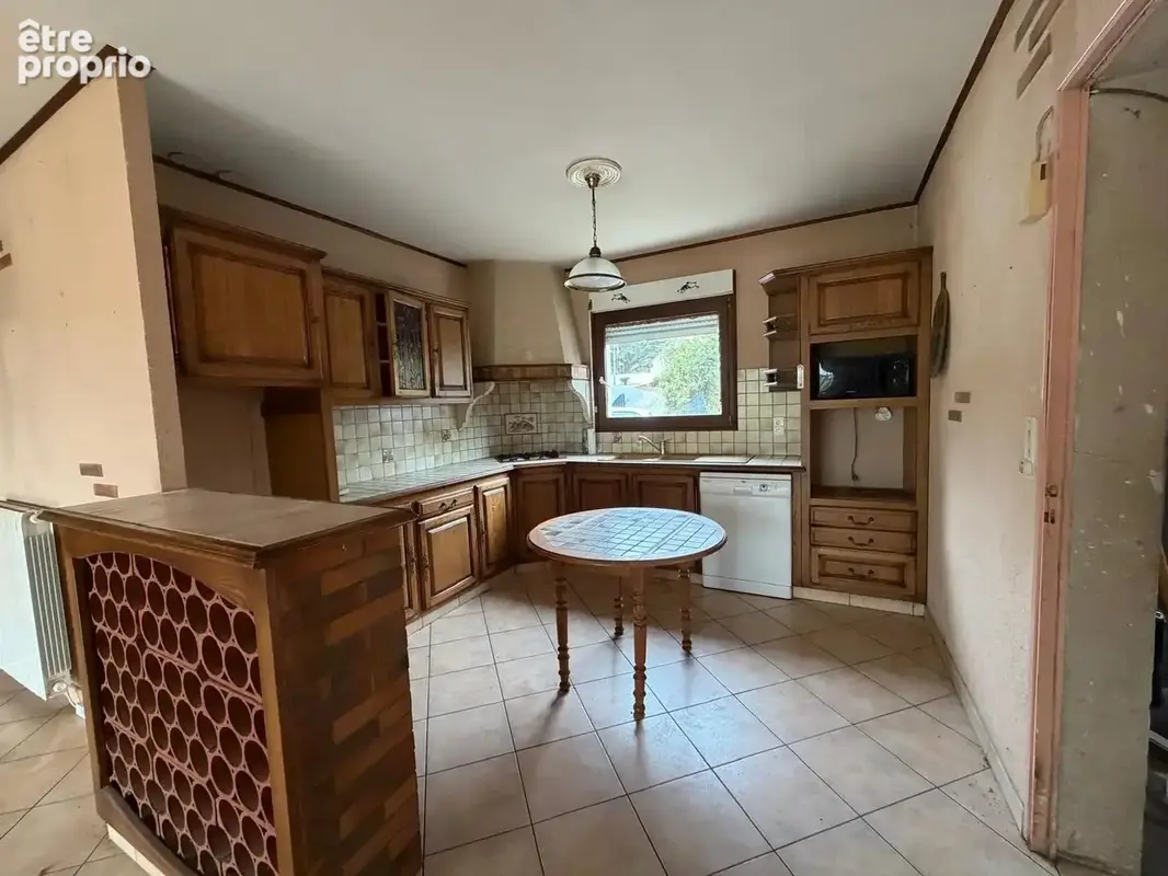 MAISON de plain-pied sur un parc arboré de 2800m2. - photo 2