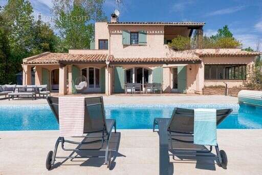 Maison à MOUGINS