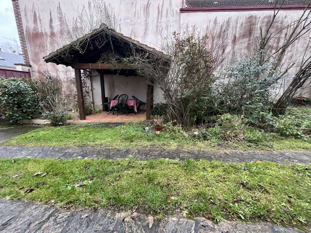 Maison à MAINVILLIERS