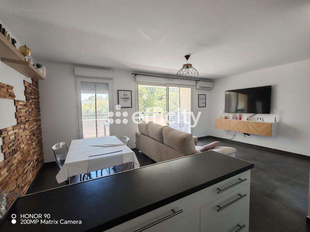 Appartement à MARSEILLE-13E