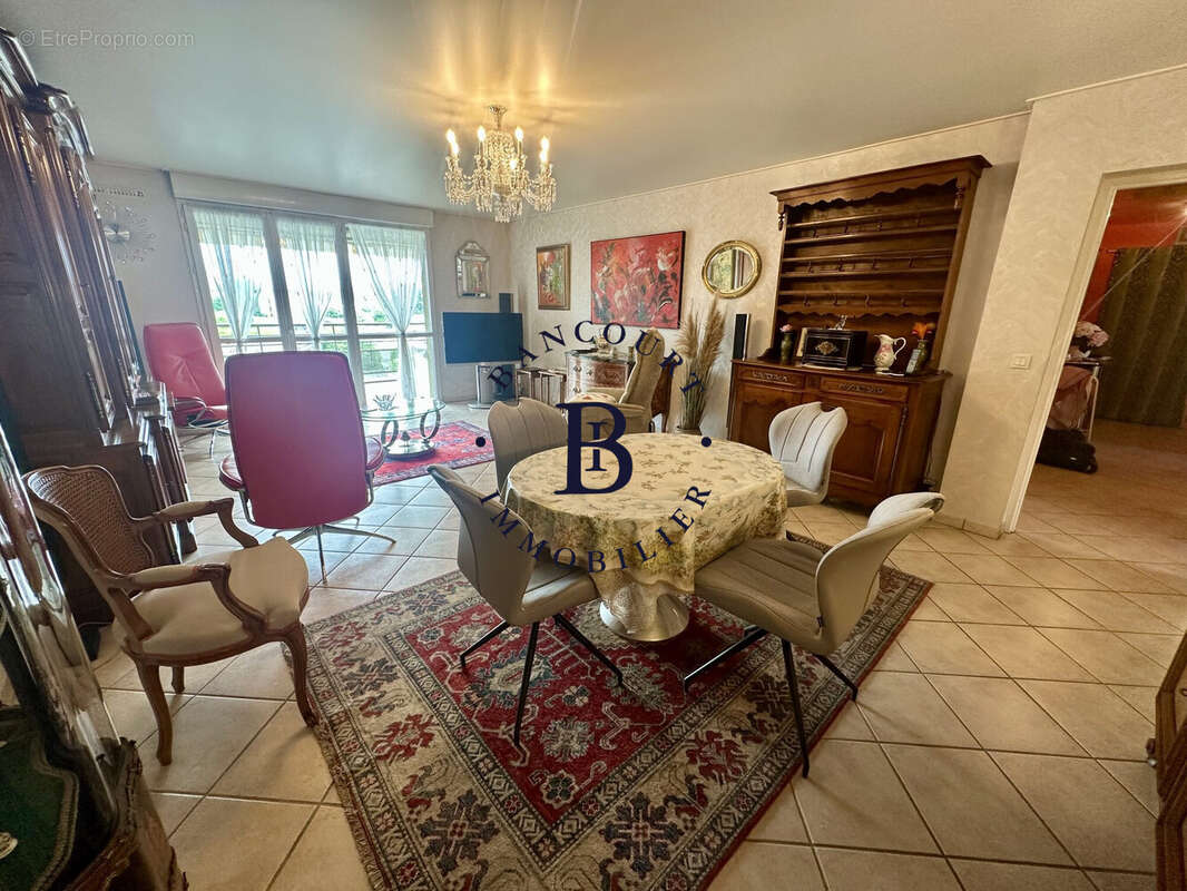 Appartement à BRIVE-LA-GAILLARDE