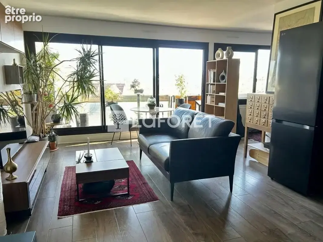 Saint Cloud 2P 40 m², balcon et vue Paris - photo 2