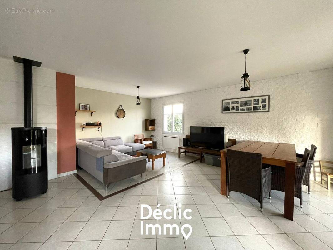 Maison à LA JONCHERE