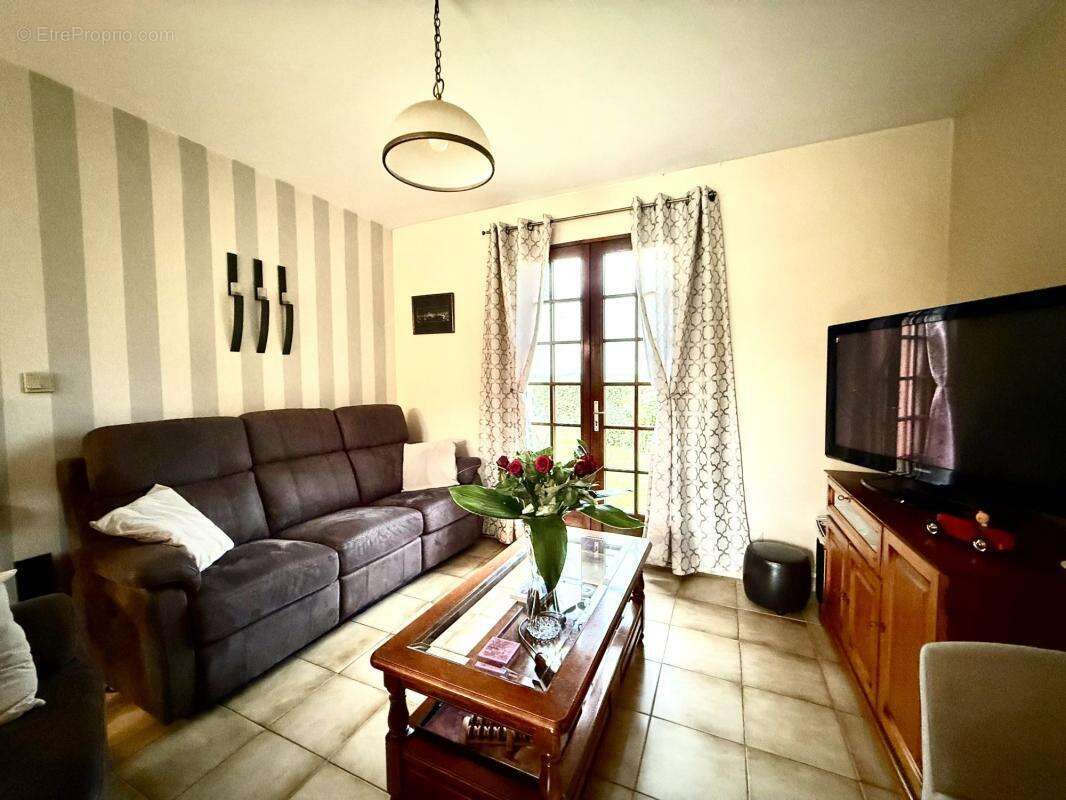 Maison à FRESNE-LE-PLAN