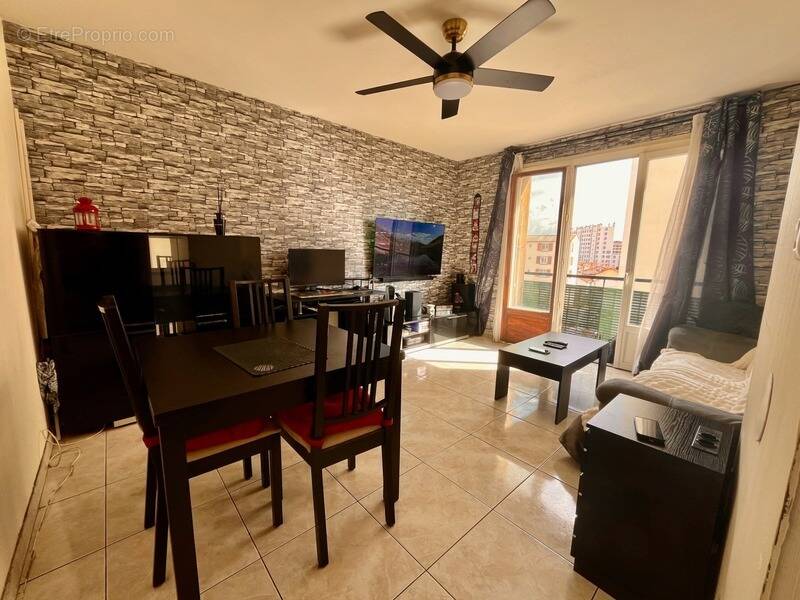 Appartement à MARSEILLE-14E