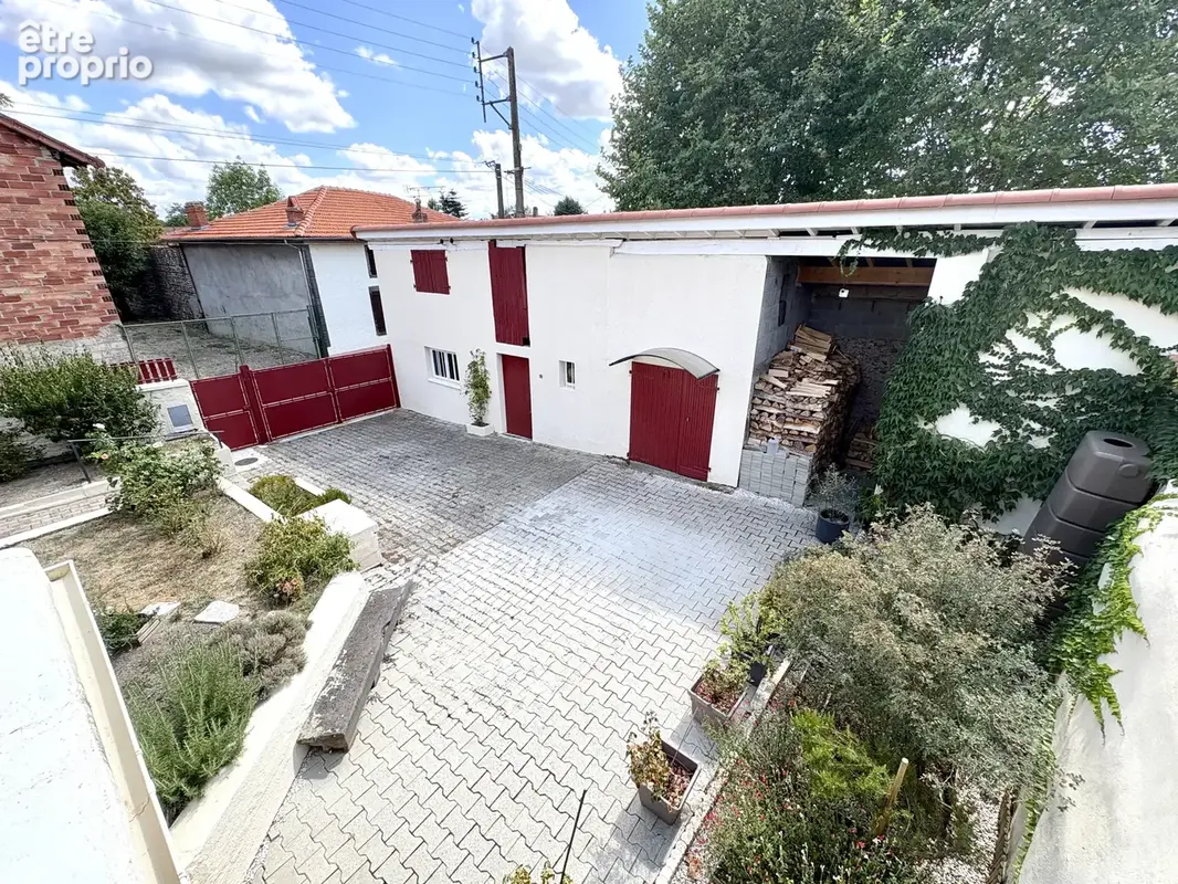 Maison de village / entièrement rénovée / 4 chambres / extérieur / garage / nombreuses dépendances / terrain 2 - photo 3