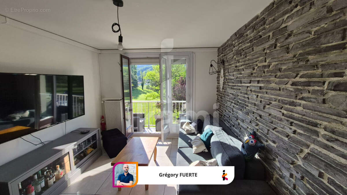 Appartement à LE PONT-DE-CLAIX