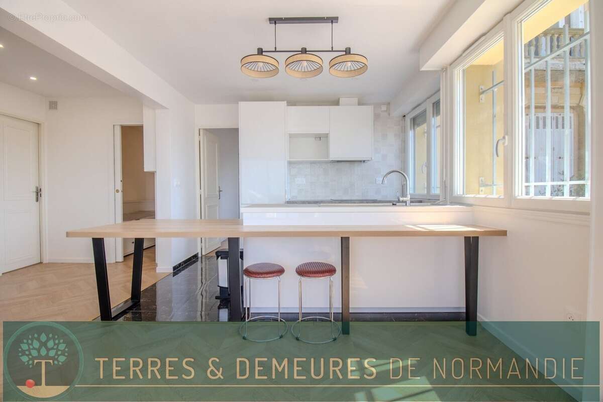 Dieppe Front de Mer  Appartement de 93,25 m² avec Vue Mer et Jardinet, à 5 Minutes du Centre-Ville - photo 2