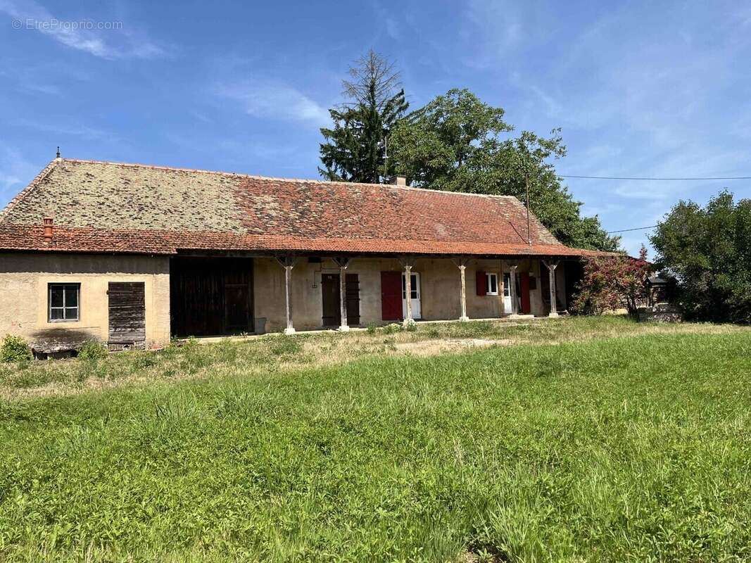 Maison à SAVIGNY-SUR-SEILLE
