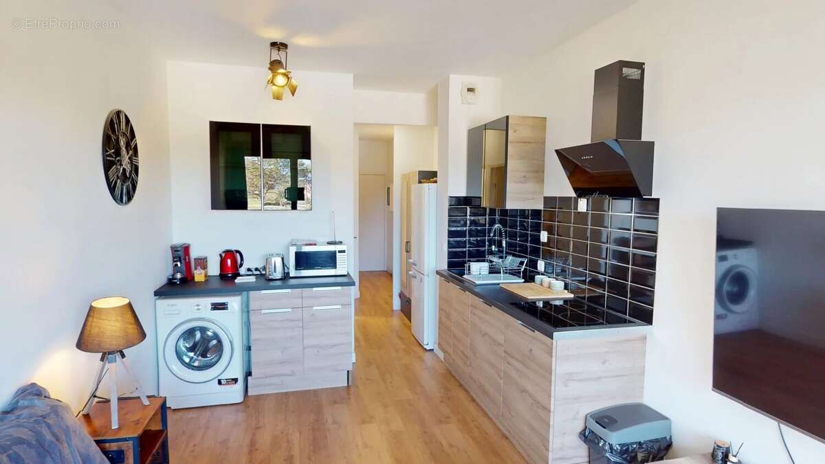 Appartement à VILLENEUVE-LOUBET