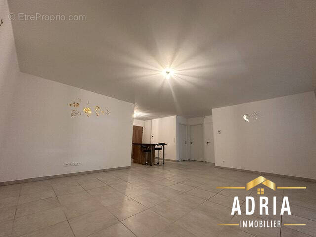 Appartement à AMNEVILLE