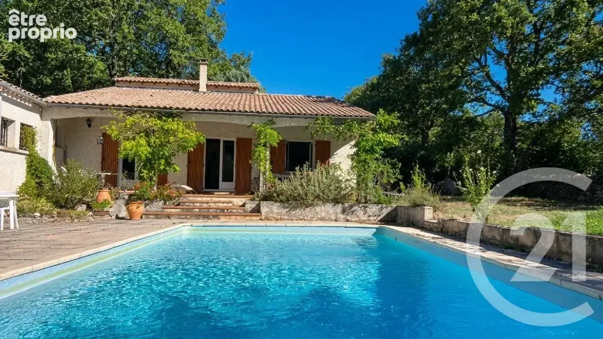 Maison 7 pièces 196 m² à vendre à Saint-Quentin-La-Poterie (30700) - photo 2
