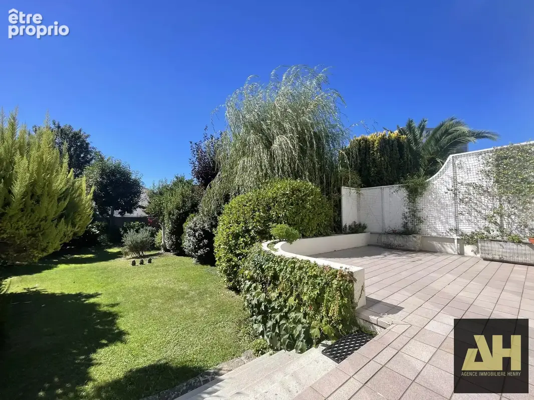 Brest saint-marc - maison de 160 m² - 4 chambres et 1 bureau - jardin clos - garage - photo 5