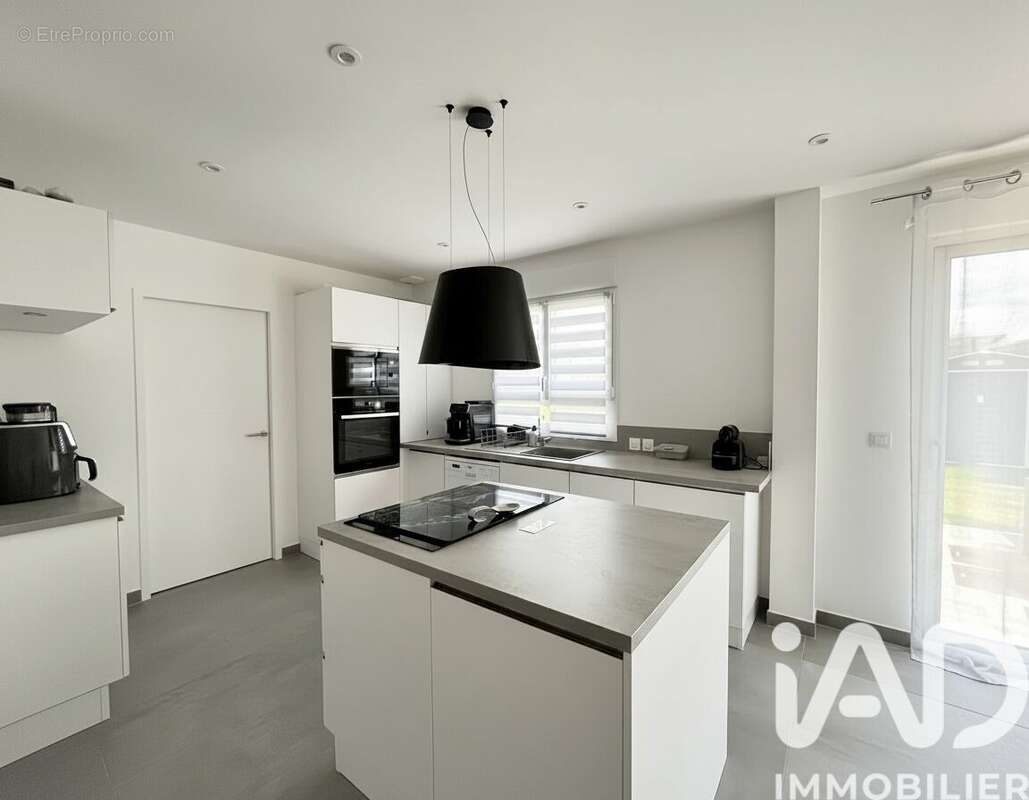 Photo 3 - Maison à NANTEUIL-LES-MEAUX