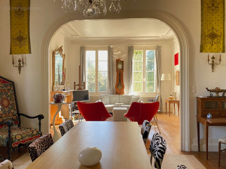 Maison à SAINT-SEURIN-SUR-L'ISLE