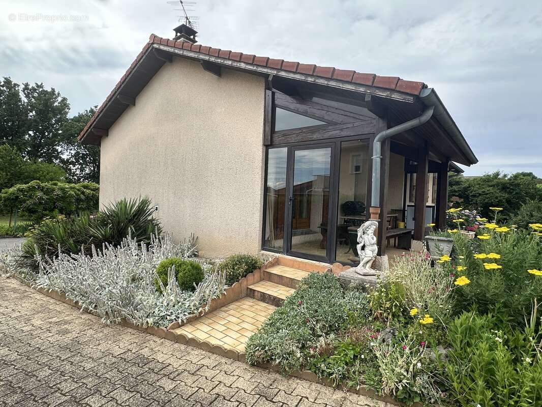 Maison à MIONS