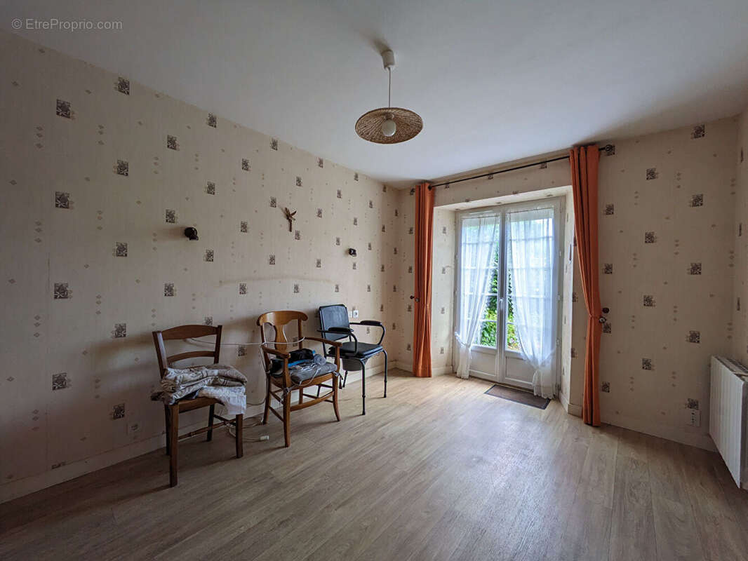 Maison à BAGUER-PICAN