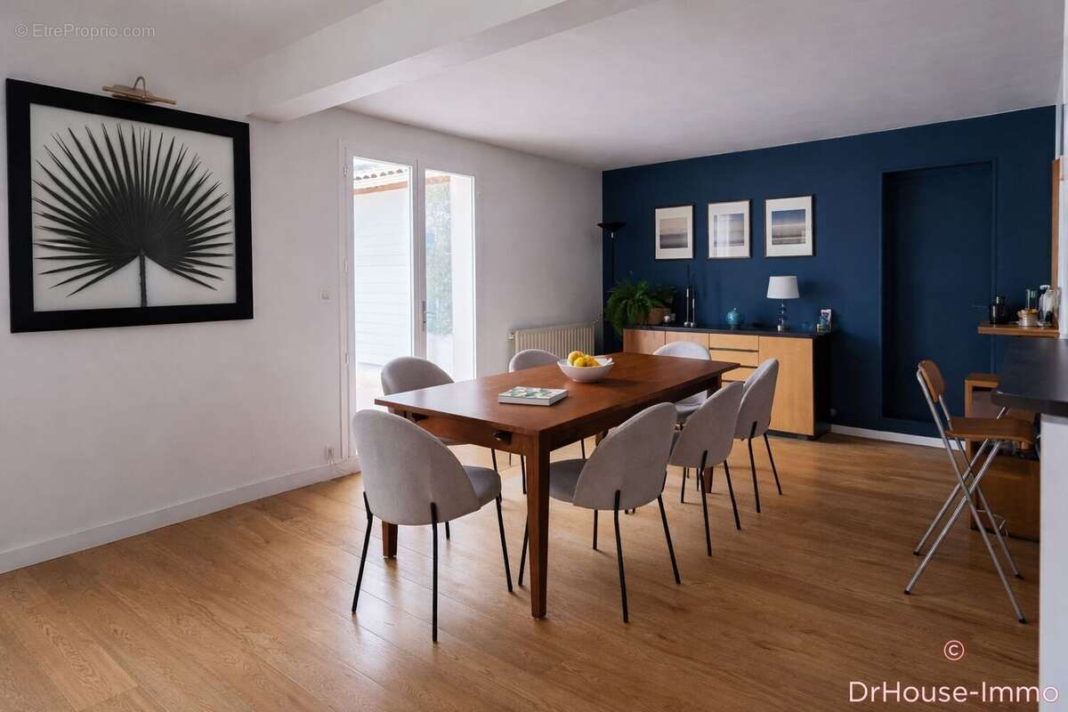 Maison à LE HAILLAN