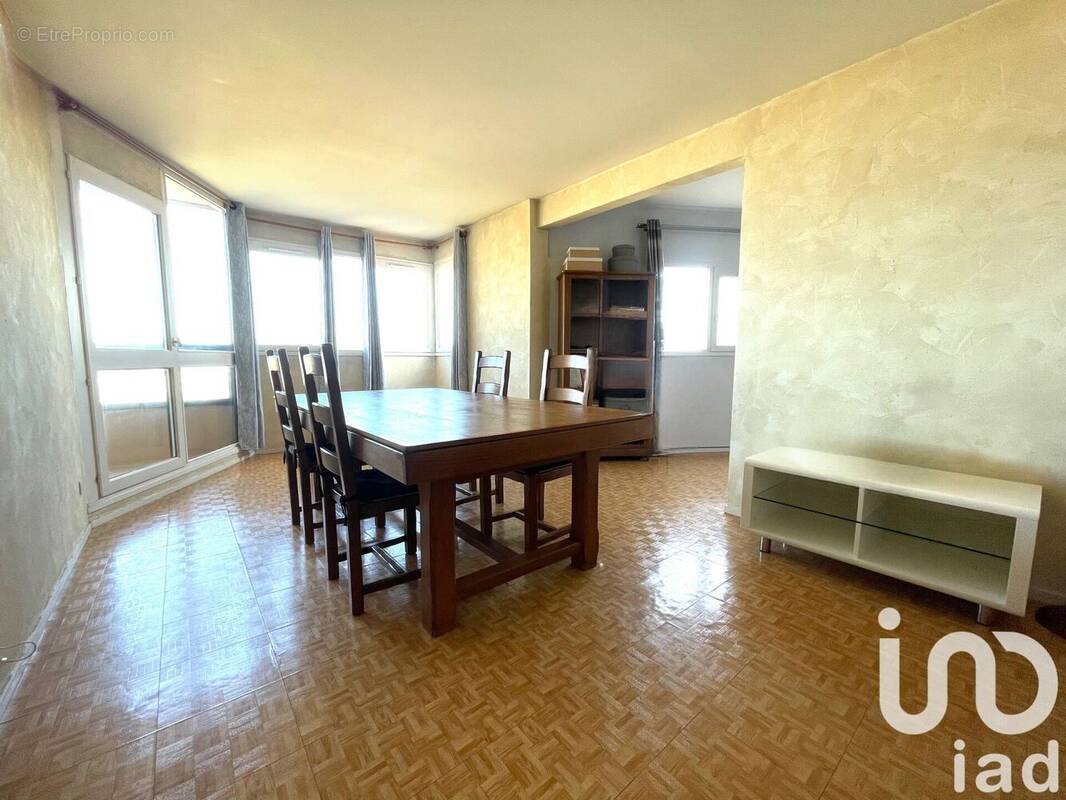 Photo 1 - Appartement à CHAMPS-SUR-MARNE