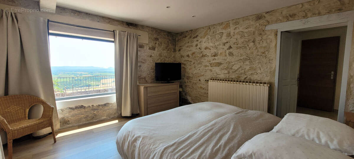Maison de village avec vue panoramique, jardin et piscine - photo 9
